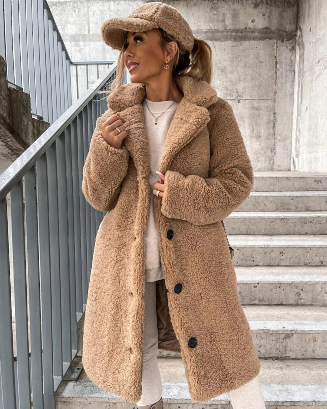 AROA - SUPREME SOFT TEDDY COAT