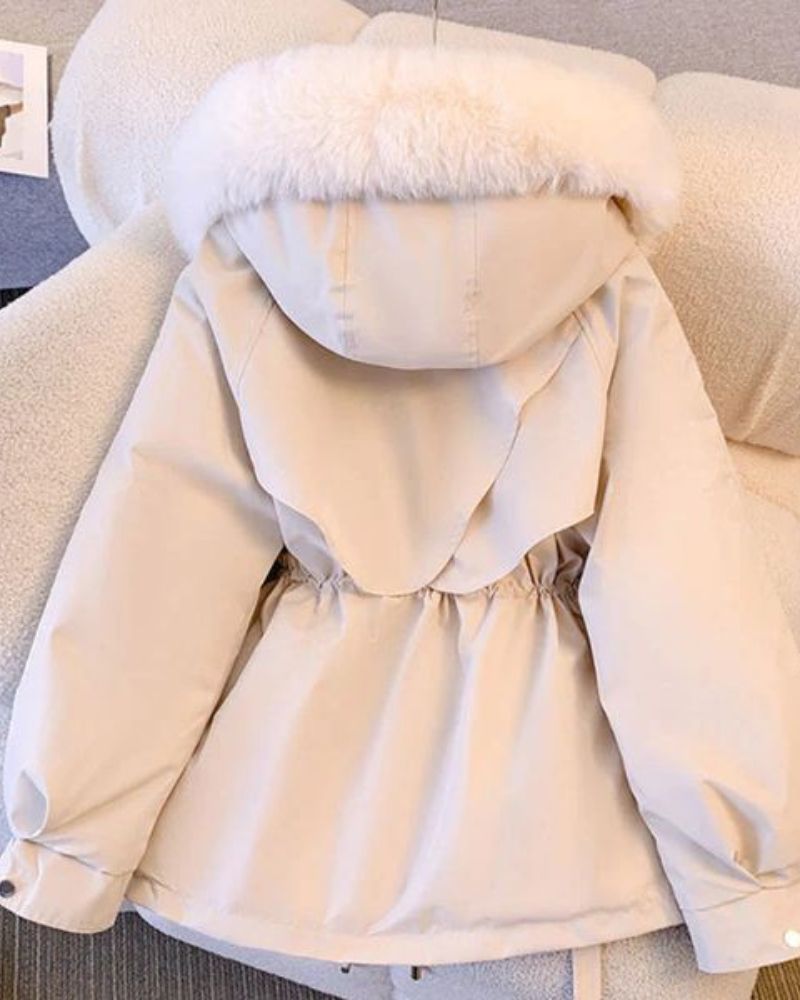 DENILA - Elegant Brévine coat with faux fur collar